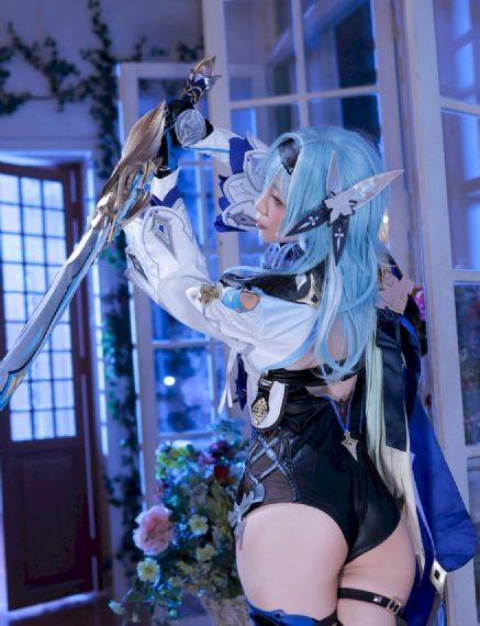 巨乳女士官_高清高清免费观看
