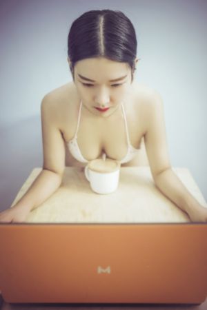 4hu四虎_国产剧在线手机播放