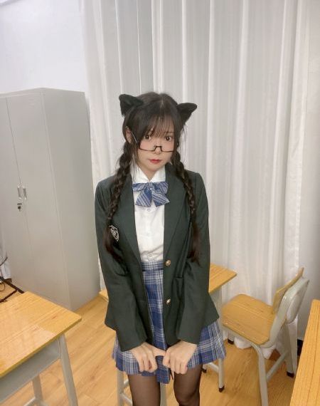 公妇情乱第八部_超清日韩免费观看
