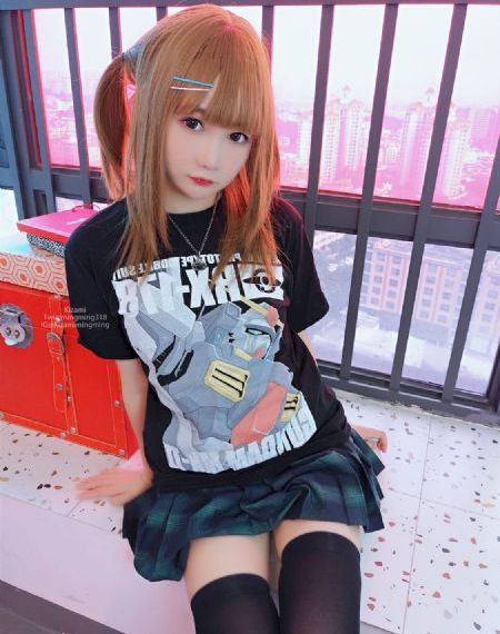 女大学生的沙龙室在线观看_蓝光高清迅雷在线观看
