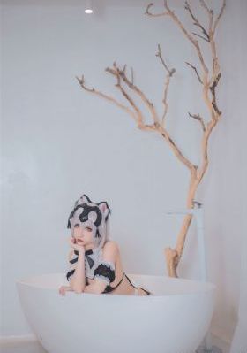 校长的侄女_720在线观看高清